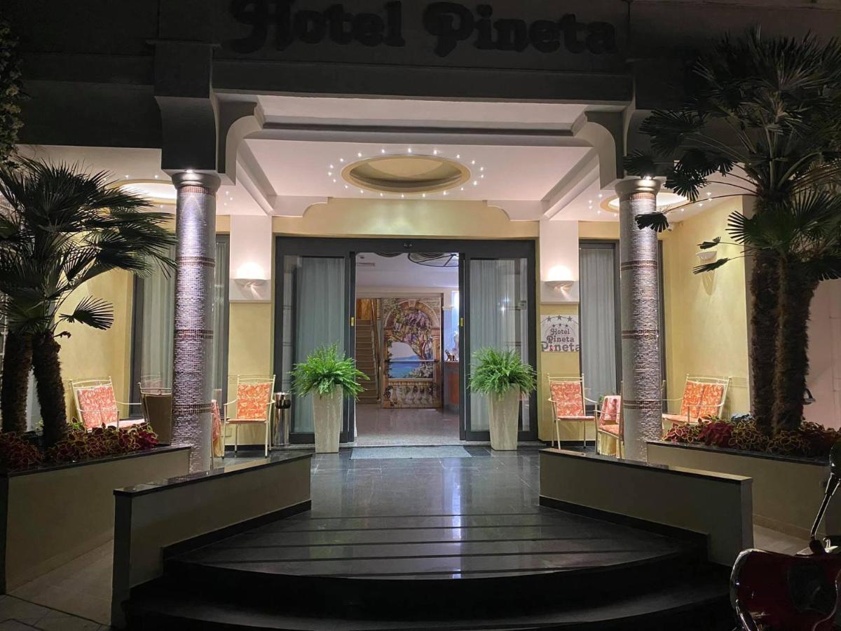 בלריה-איגאה מרינה Hotel Pineta מראה חיצוני תמונה