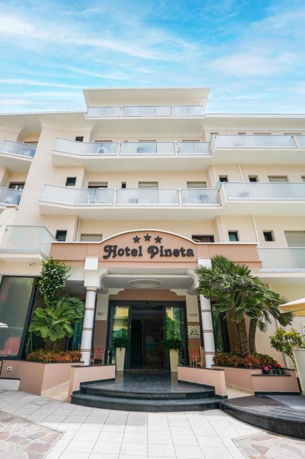 בלריה-איגאה מרינה Hotel Pineta מראה חיצוני תמונה