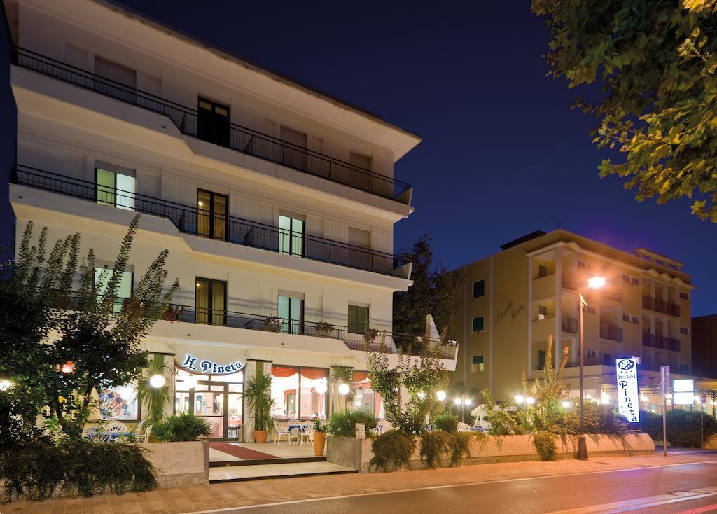 בלריה-איגאה מרינה Hotel Pineta מראה חיצוני תמונה