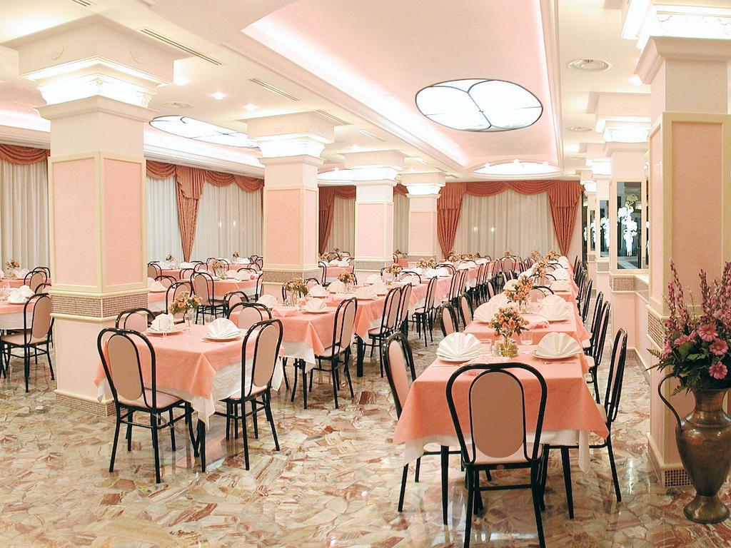 בלריה-איגאה מרינה Hotel Pineta מראה חיצוני תמונה