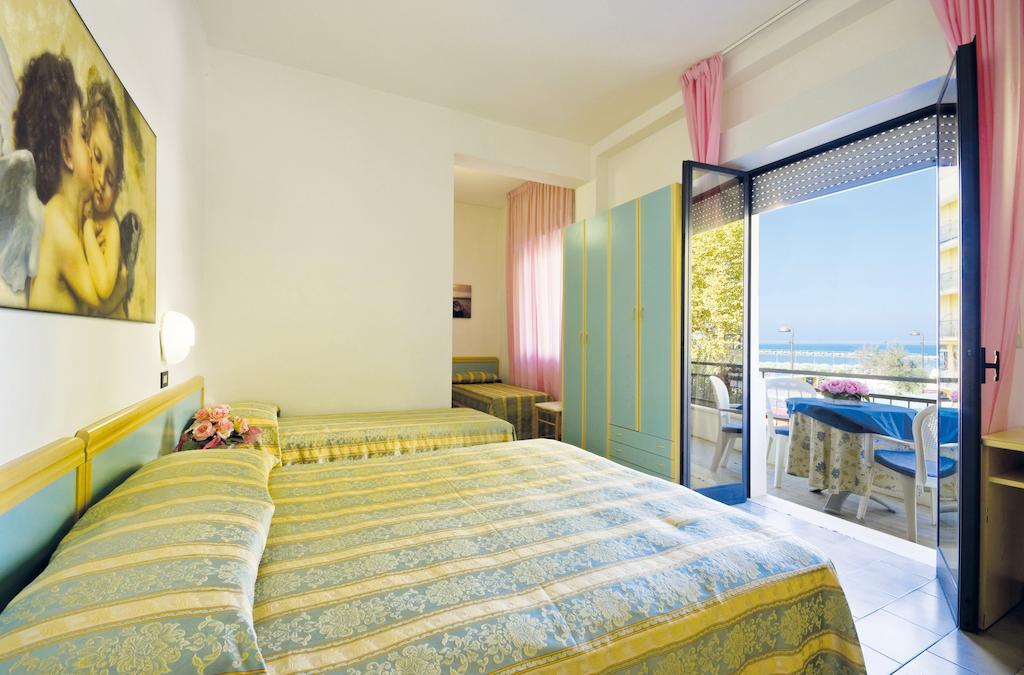 בלריה-איגאה מרינה Hotel Pineta חדר תמונה