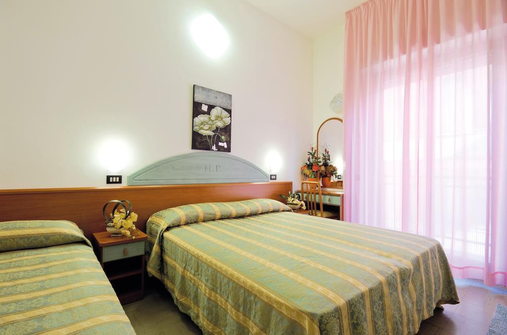 בלריה-איגאה מרינה Hotel Pineta חדר תמונה