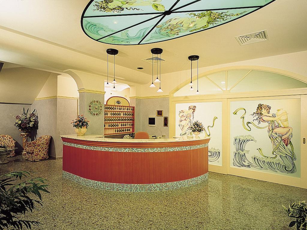 בלריה-איגאה מרינה Hotel Pineta מראה חיצוני תמונה